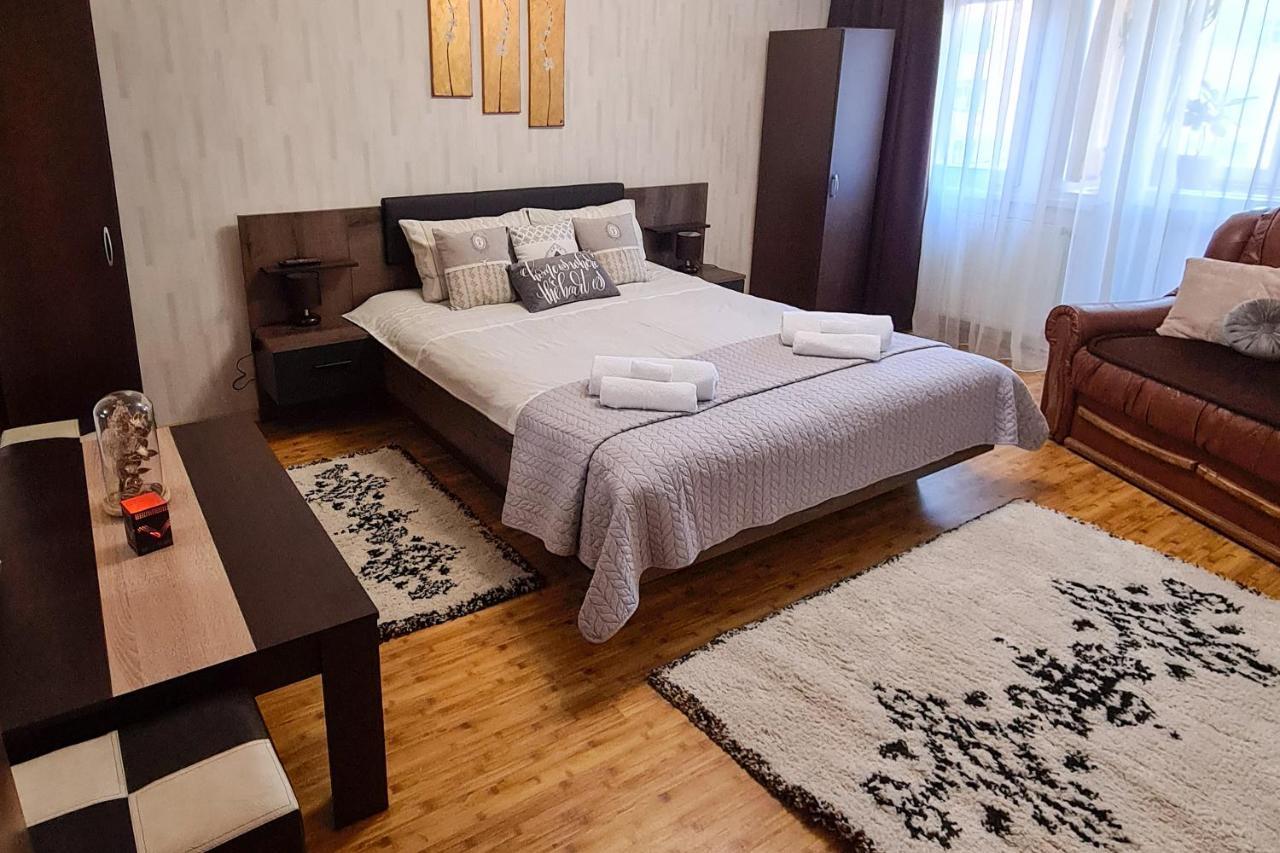 Central Park Apartment Turda Eksteriør billede